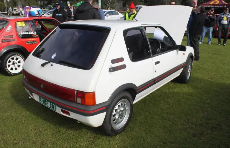 Peugeot 205 - 4