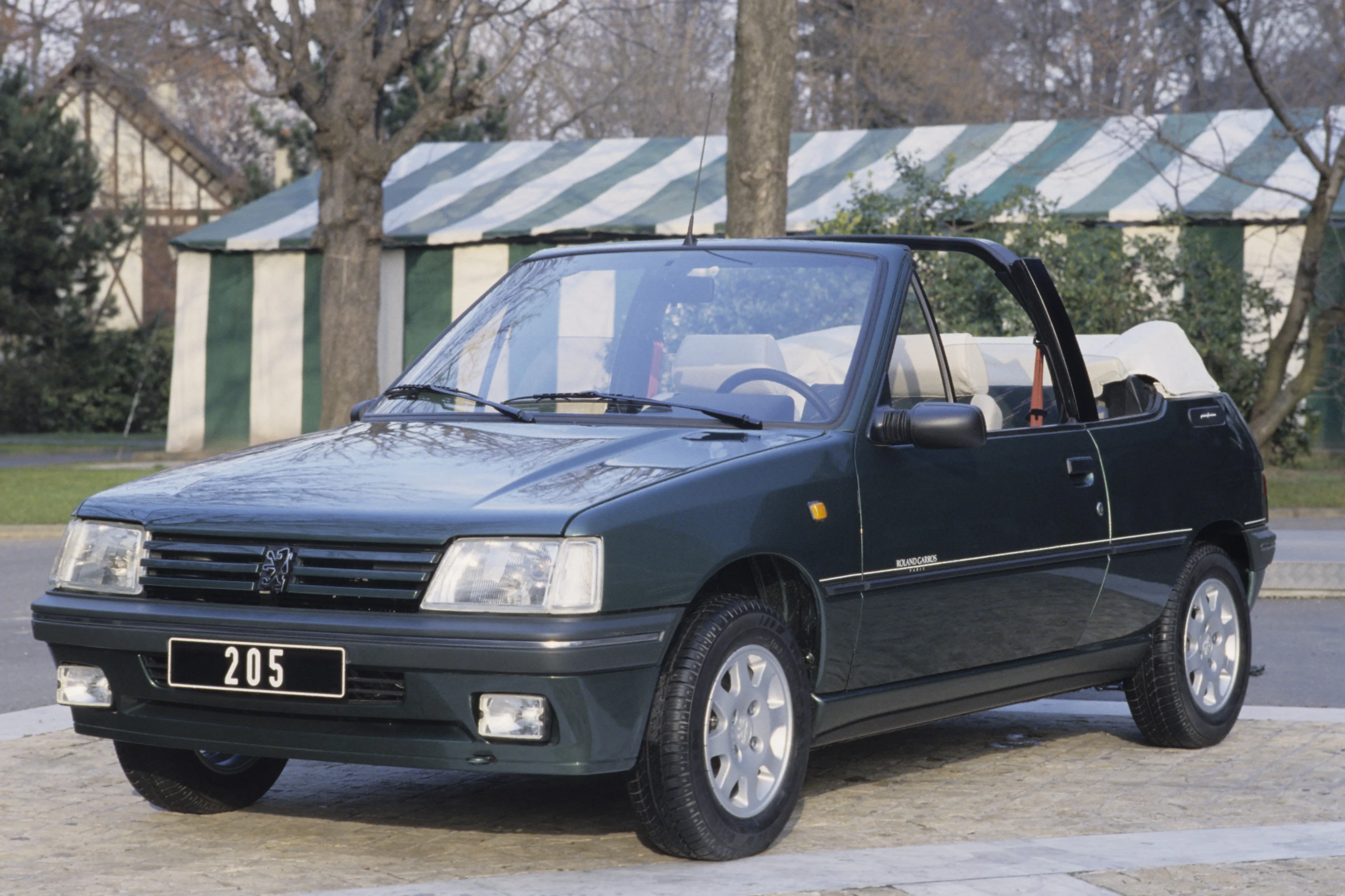 Peugeot 205 205 I Cabrio (741B,20D)