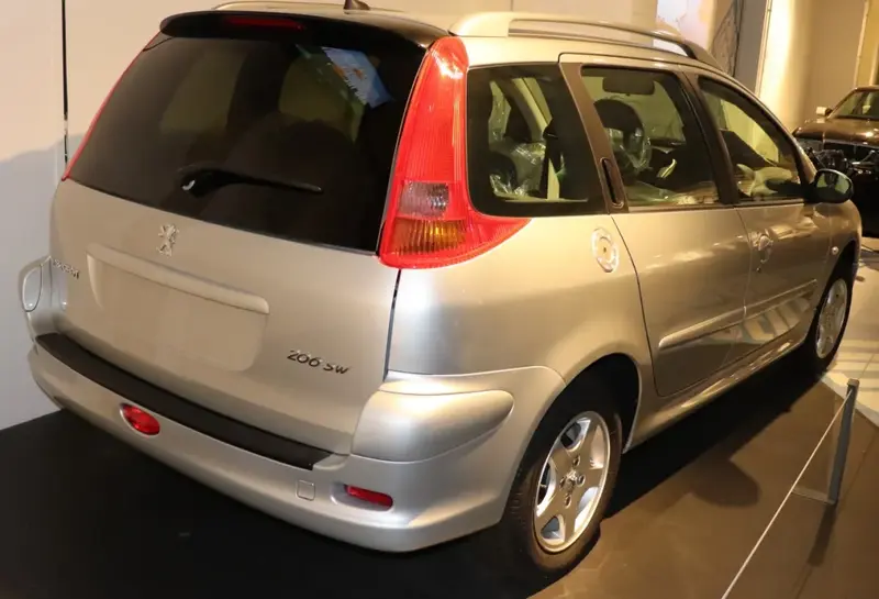 Peugeot 206 - 4