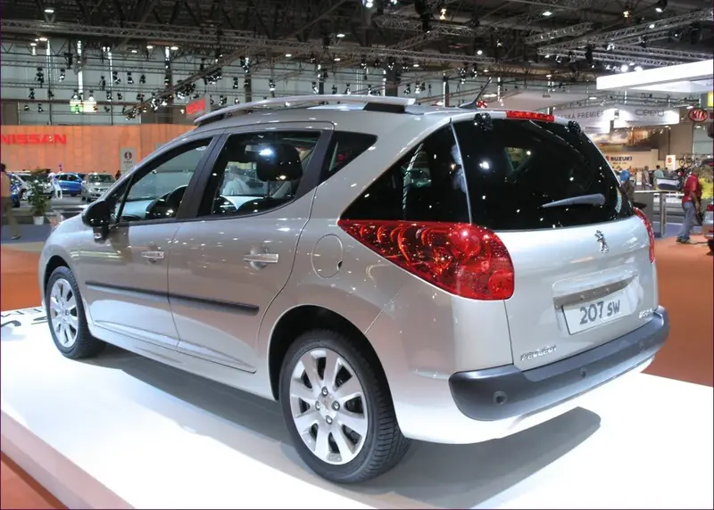 Peugeot 207 - 2