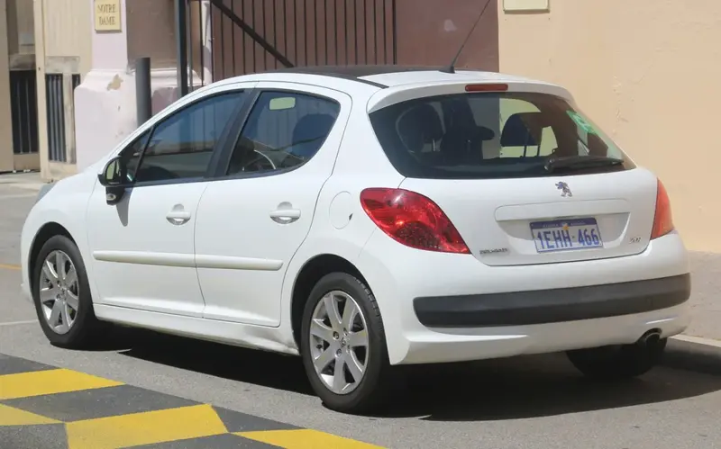 Peugeot 207 - 4