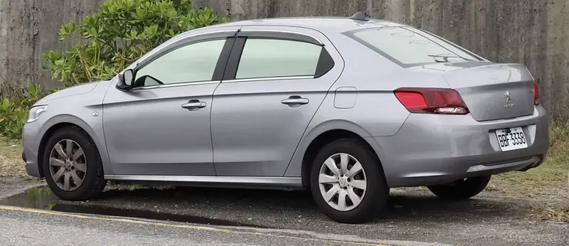 Peugeot 301 - 2