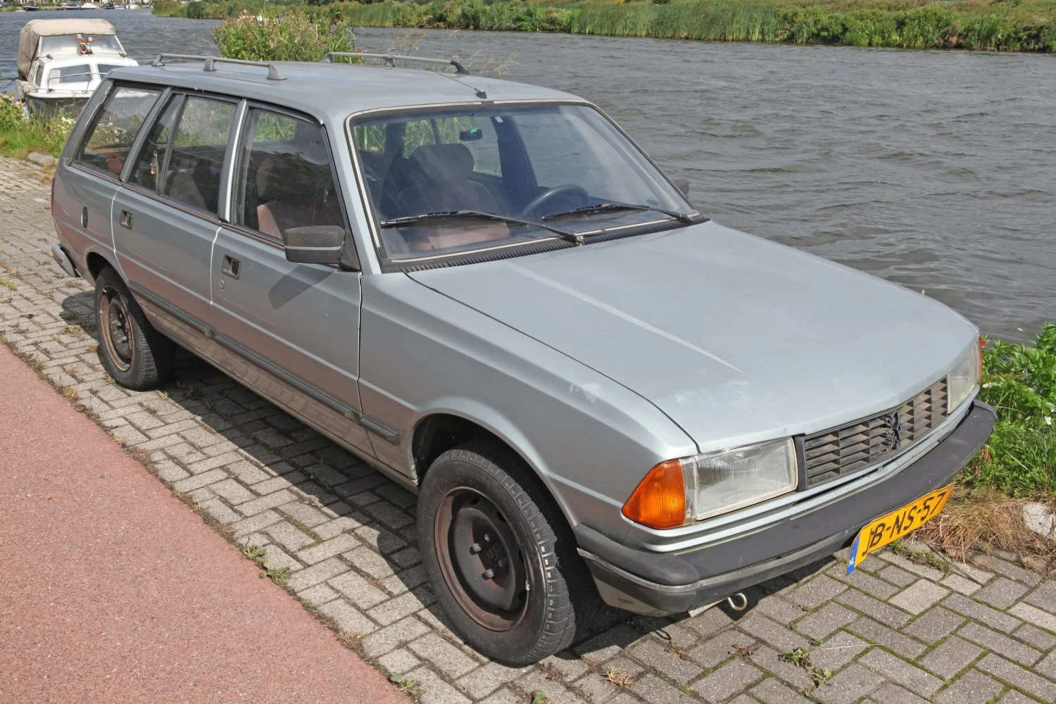 Peugeot 305 305 I Break (581D)