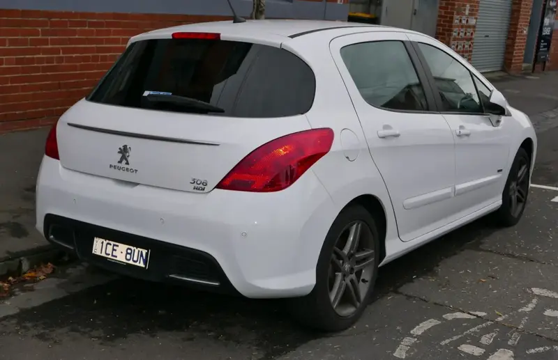 Peugeot 308 308 I 1.6 e-HDi (112 bg) EGS6 - görsel 4