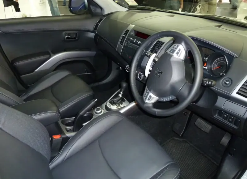 Peugeot 4007 4007 2.2 TD (156 bg) - görsel 2