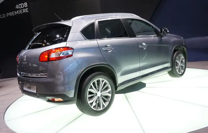 Peugeot 4008 4008 1.8 HDI STT (150 bg) FAP - görsel 4