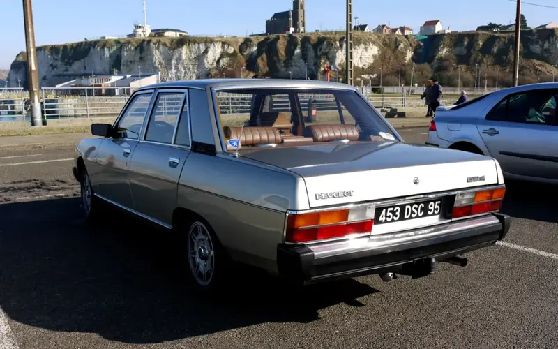 Peugeot 604 - 3