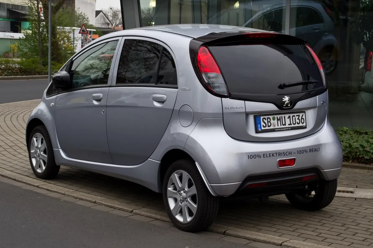 Peugeot 6