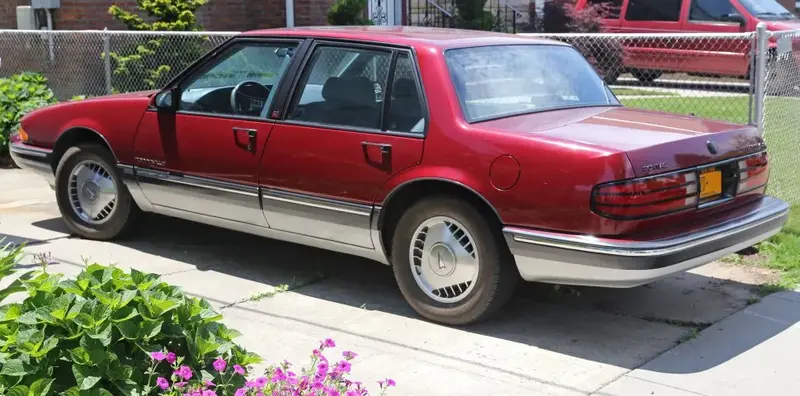 Pontiac Bonneville - 2