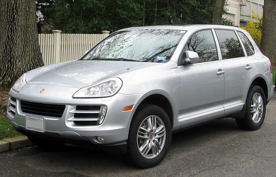 Porsche Cayenne - 3