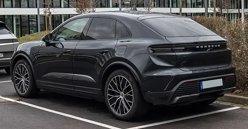 Porsche Macan - 2