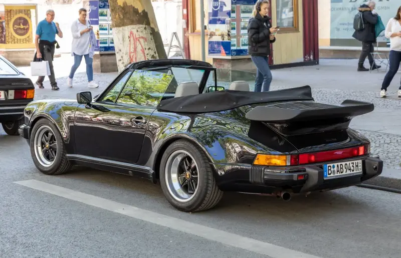 Porsche 911 - 4