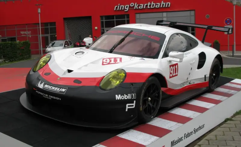 Porsche 911 911 RSR (991)