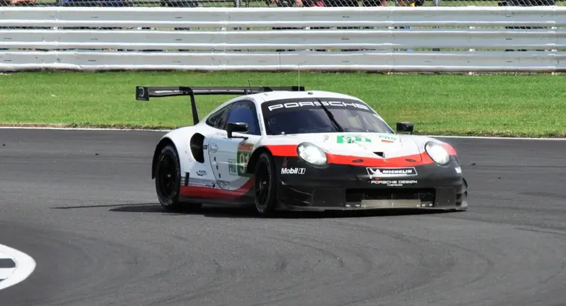 Porsche 911 - 5