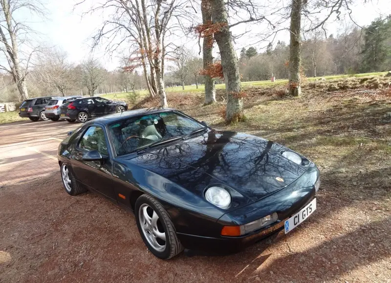Porsche 928 - 2