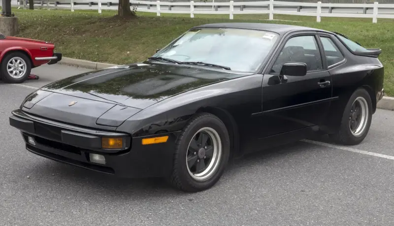 Porsche 944 - 2