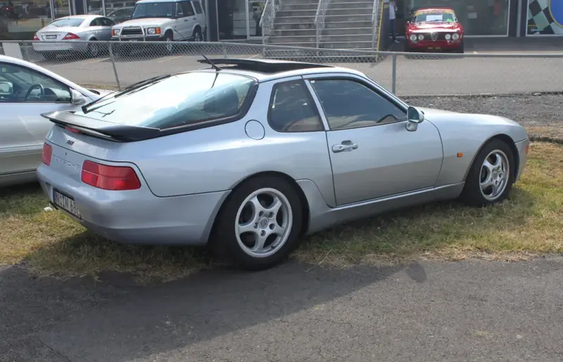 Porsche 968 - 4