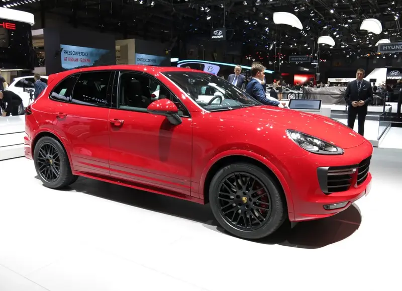 Porsche Cayenne - 6