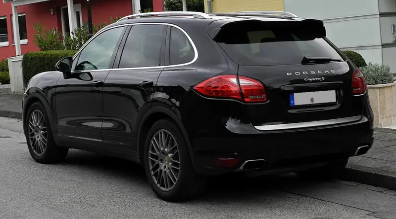 Porsche Cayenne - 2