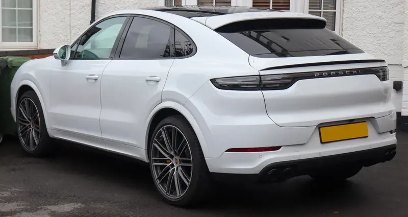 Porsche Cayenne - 3