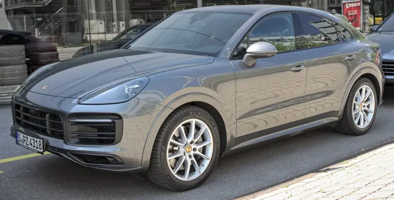 Porsche Cayenne - 4