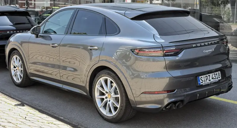 Porsche Cayenne - 5