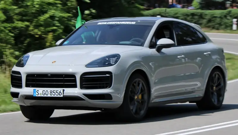 Porsche Cayenne - 6