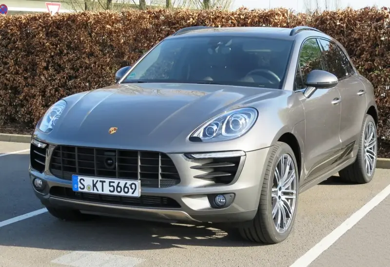 Porsche Macan - 2