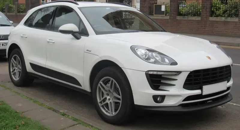 Porsche Macan - 4