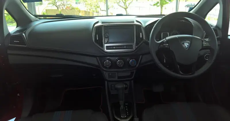 Proton Iriz - 4