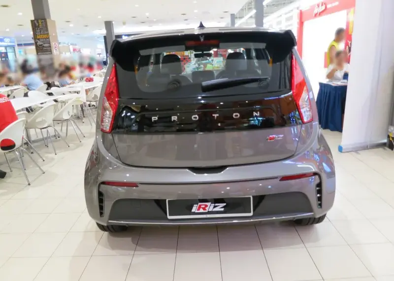 Proton Iriz - 3