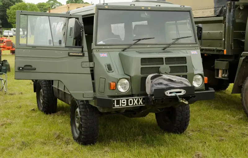 PUCH Pinzgauer - 2
