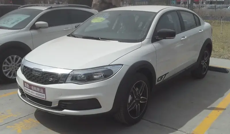 Qoros 3 - 2