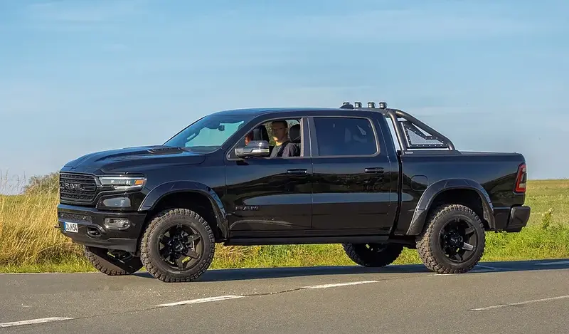 RAM 1500 1500 Quad Cab Long (DT)