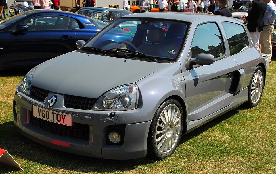 Renault Clio - 2