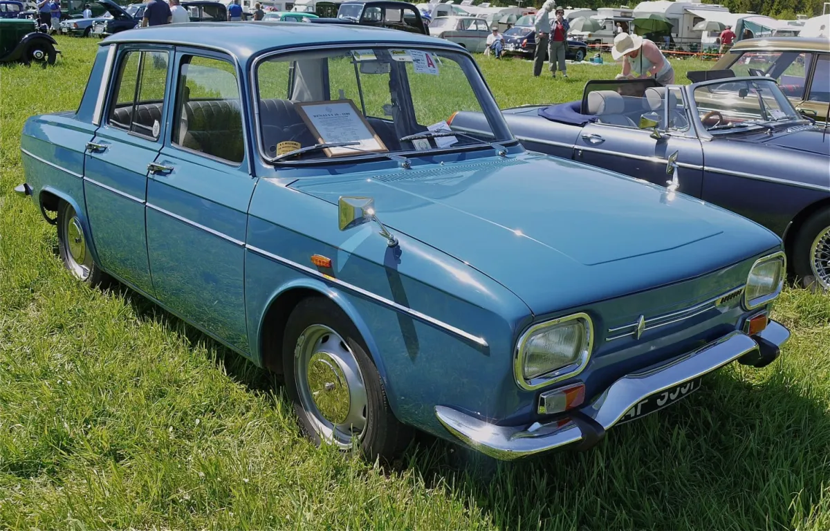 Renault - 10