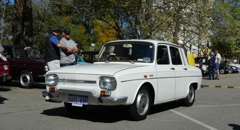 Renault 10 - 3