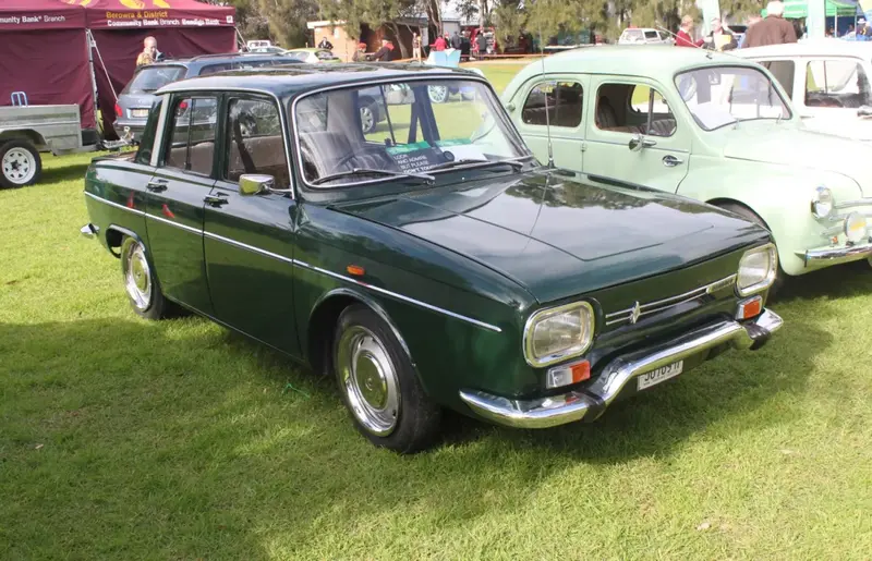 Renault 10 - 6
