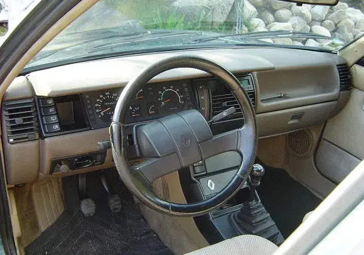 Renault 11 - 6