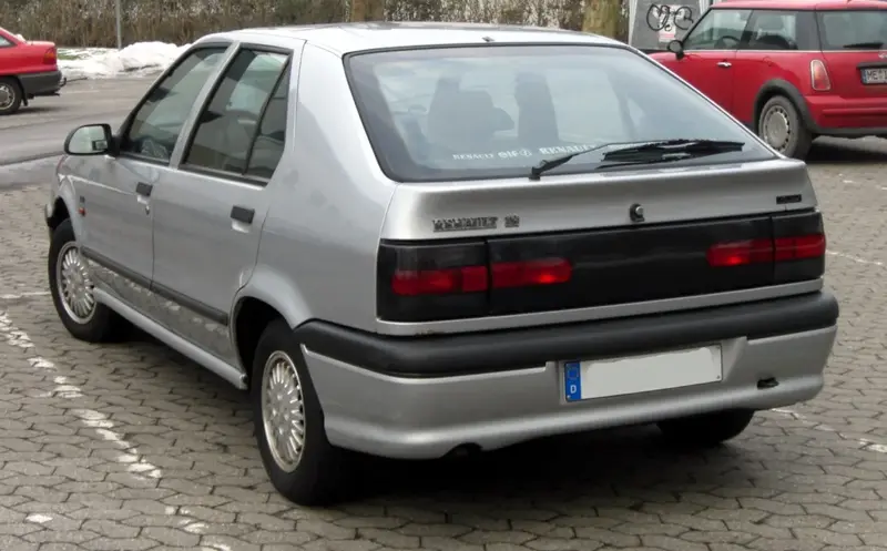 Renault 19 - 4