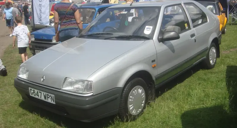 Renault 19 - 3
