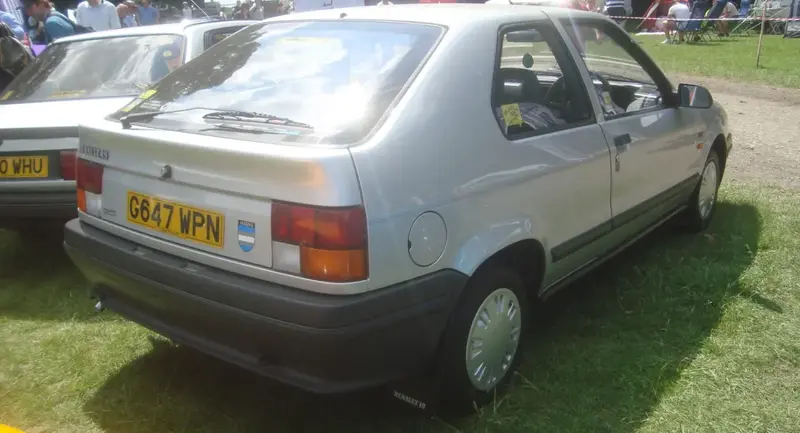 Renault 19 - 4