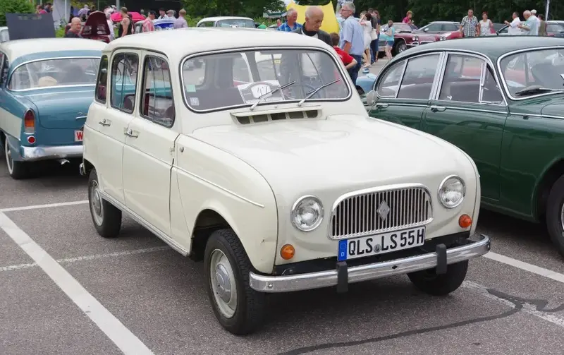 Renault 4 4 0.8 (1123) (26 bg) - görsel 3