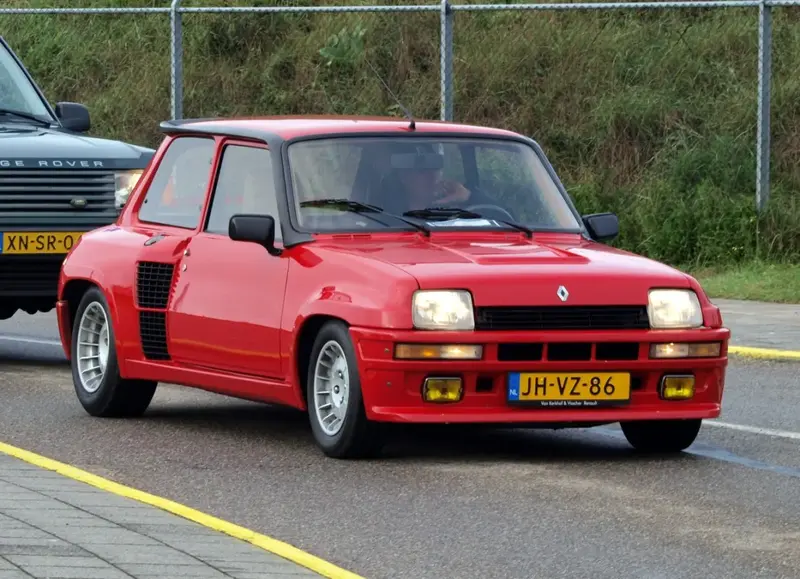 Renault 5 - 3