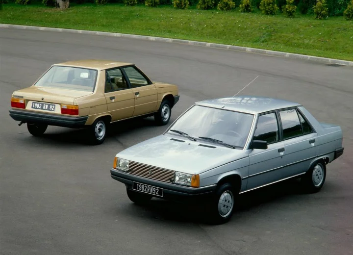 Renault 9 9 (L42)