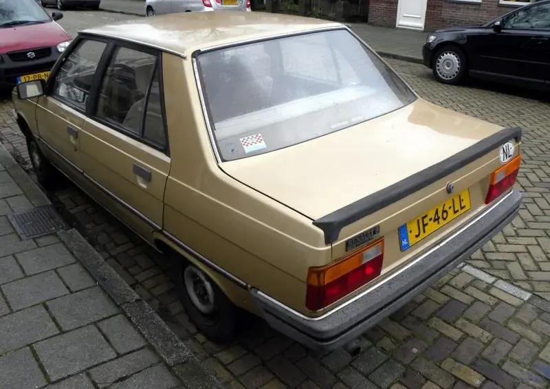 Renault 9 - 2