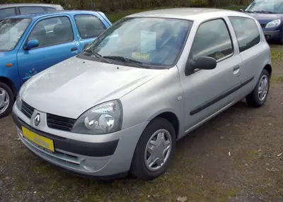 Renault Clio Clio II (Phase II, 2001) 3-door