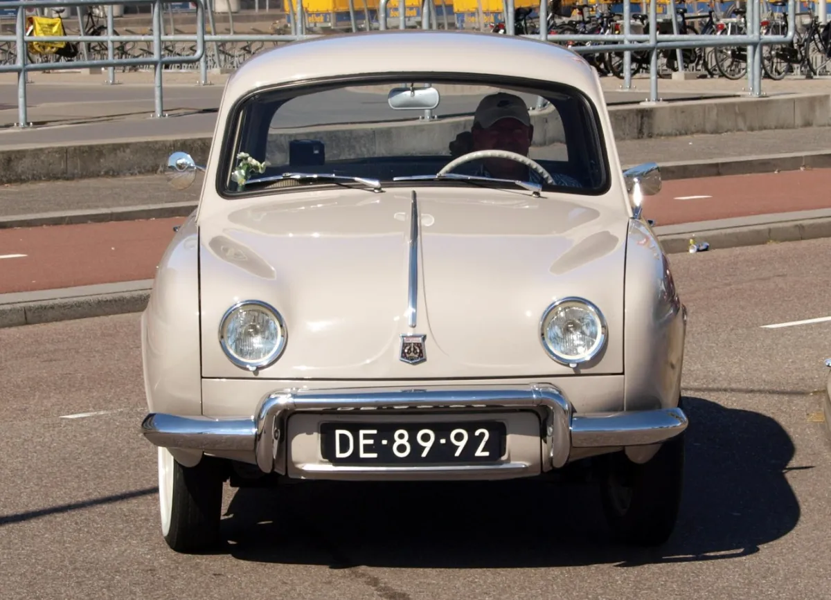 Renault Dauphine - 2