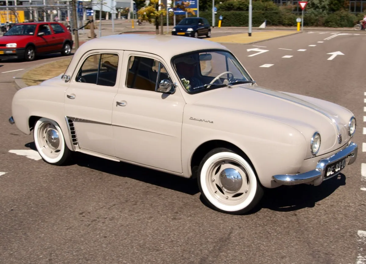 Renault Dauphine - 3