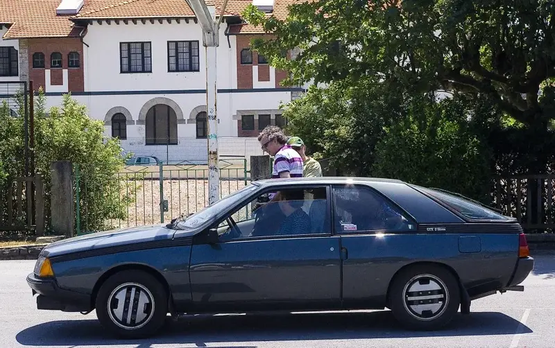 Renault Fuego - 3